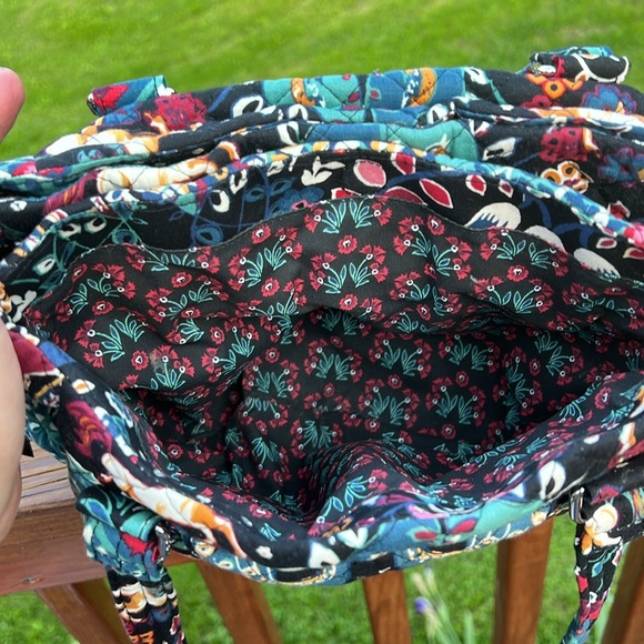 Vera Bradley Enchantment multi compartment shoulder bag EUC - Picture 7 of 13